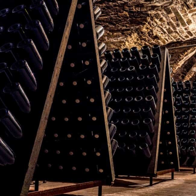 Wine cellar rac